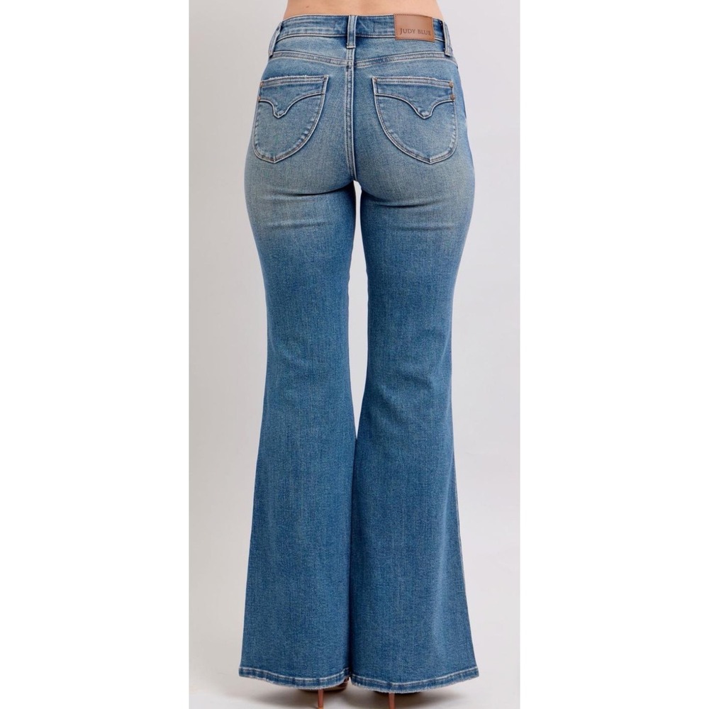 Judy Blue Womens Mid Rise Flare Jeans Medium Wash Heart Pocket Size 3/26 NWT - Picture 5 of 11